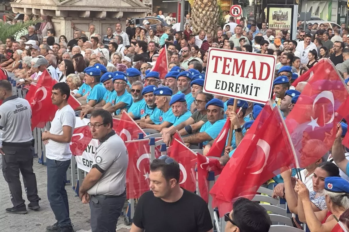 CHP Genel Başkanı Özgür Özel, Cumhurbaşkanı Erdoğan’a Kentsel Dönüşüm Çağrısı Yaptı