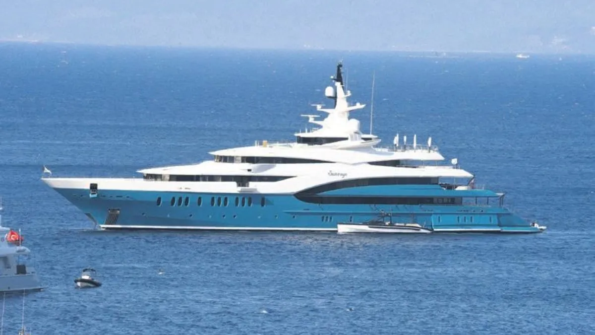 Hint milyarder mega yatında parti yaptı