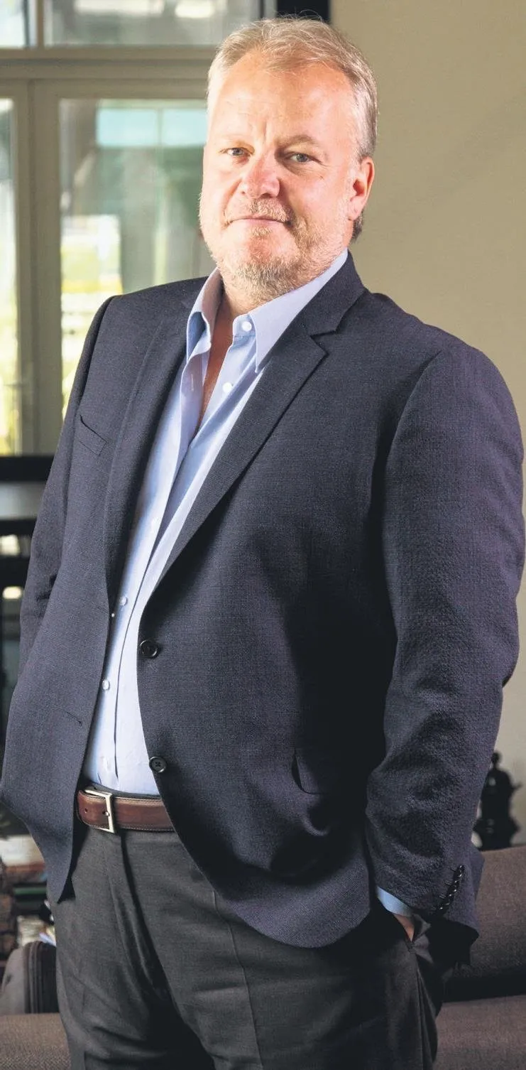 İlk filminde afiş kavgası çıkardı