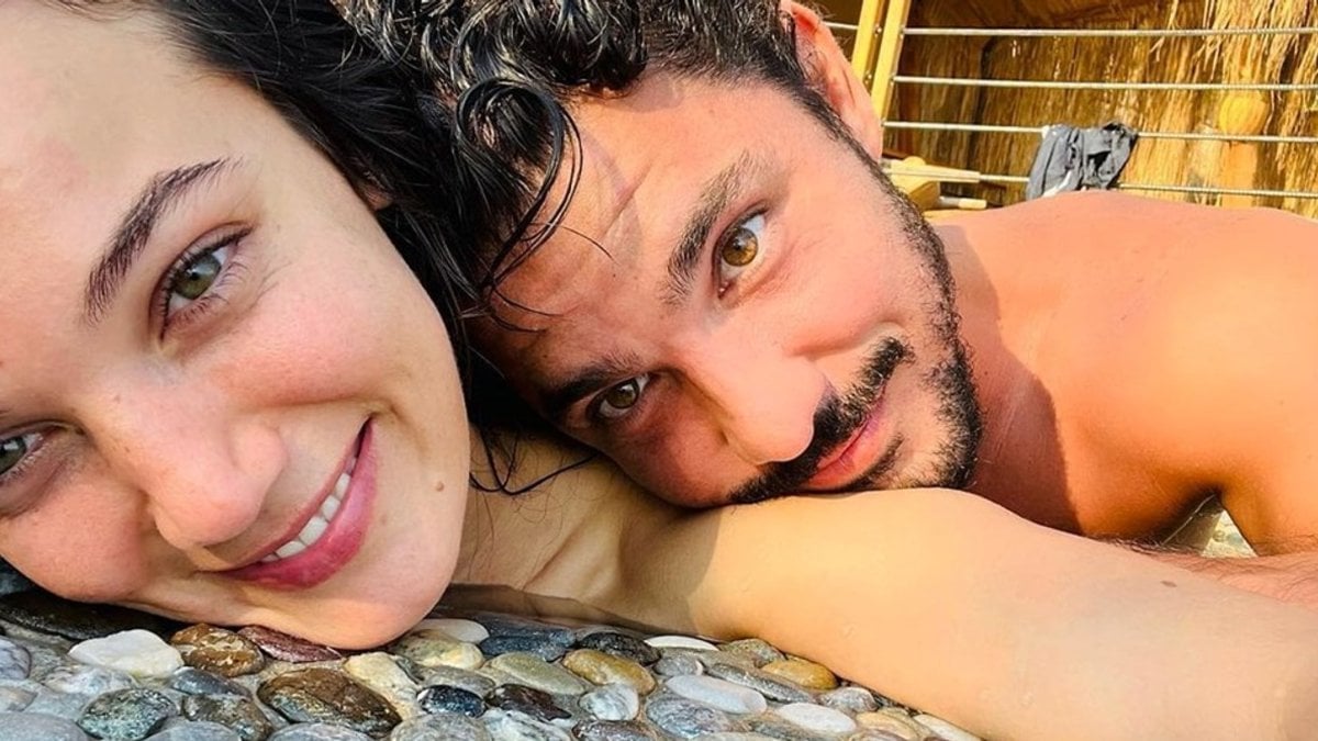 Oyuncu Pınar Deniz hamile! Nikah tarihi öne çekildi